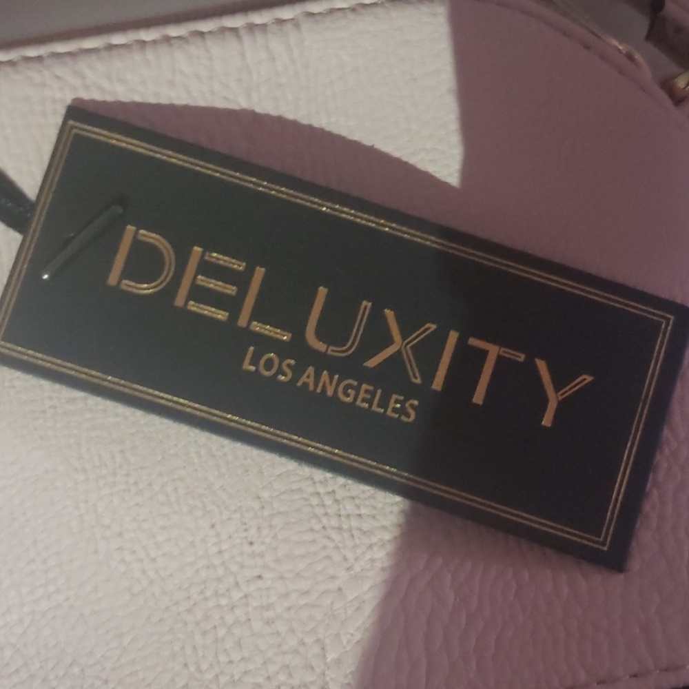 NWT! Deluxity Crossbody purse pink blue and gold - Picture 5 of 5